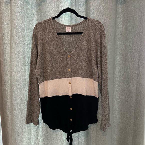 WalMart No Boundaries Sweater Color/Black-Gray-White Size/XXL Button Up - Picture 1 of 3